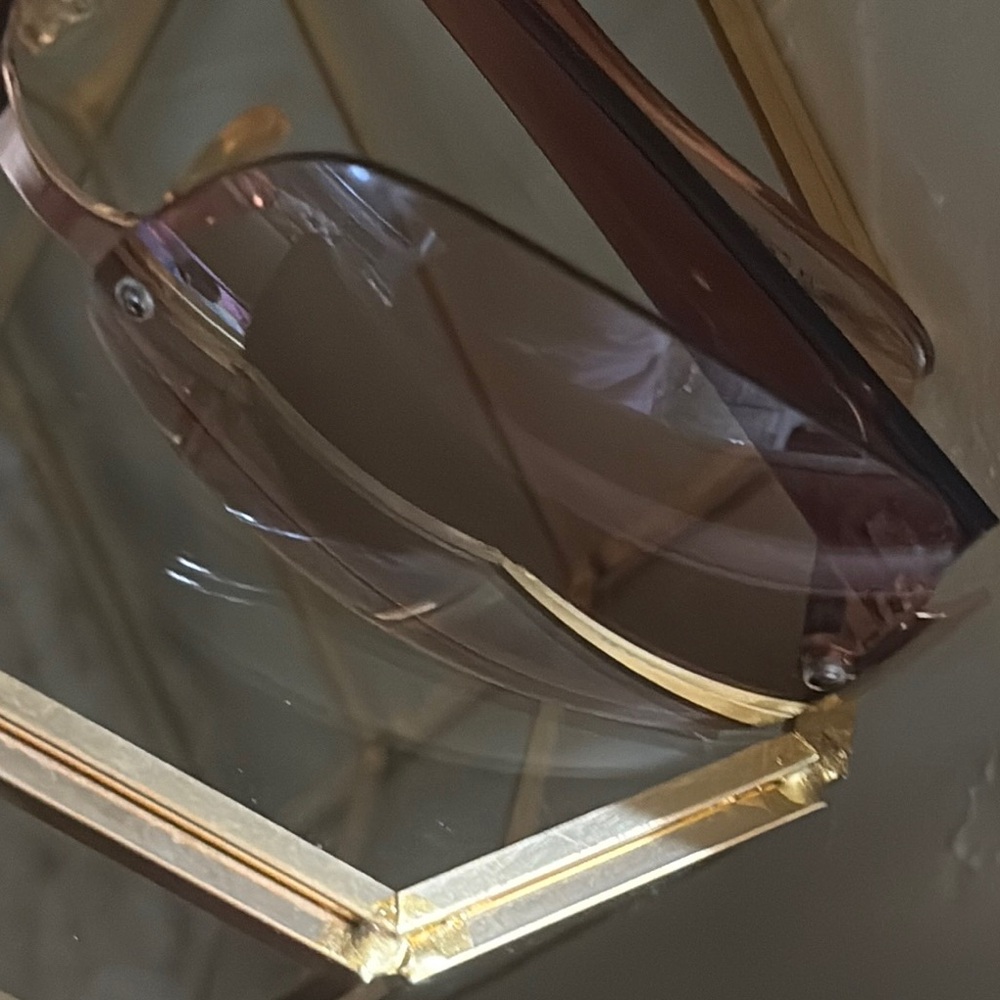 Liz Claiborne Gold Sunglasses - Picture 9 of 14